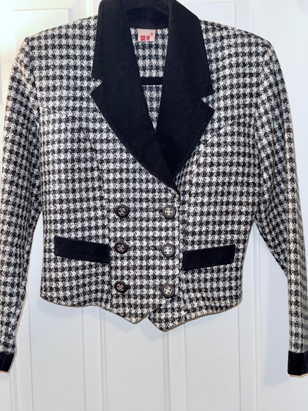 Houndstooth black and white blazer